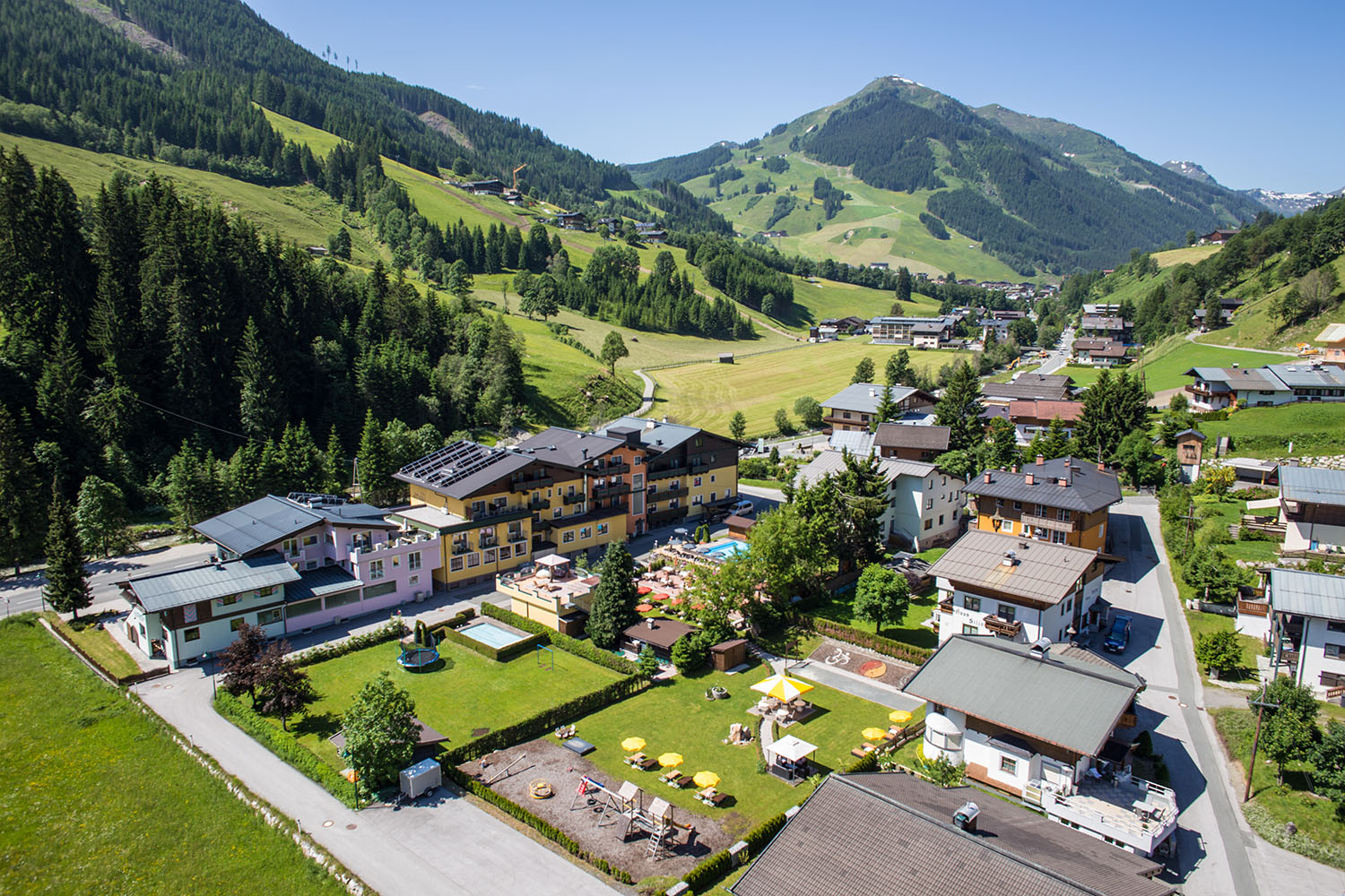 austria cheap hotels